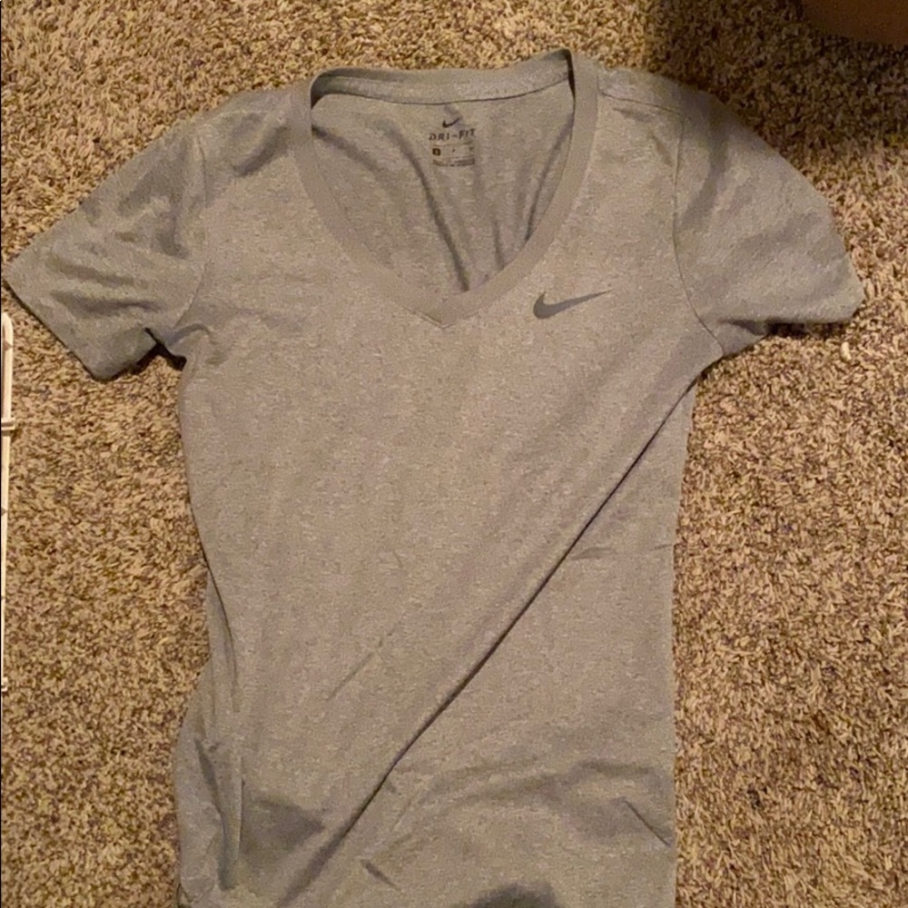 Nike T